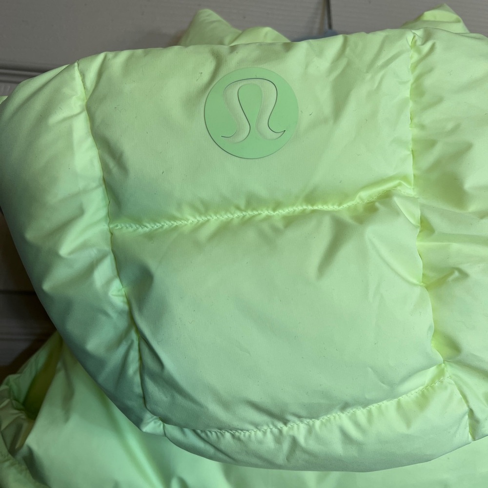 Lululemon Neon Yellow Puffer Vest 0 - Picture 6 of 10